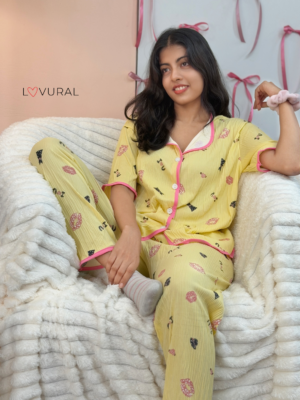 crystal lips & 'i love u' pj set